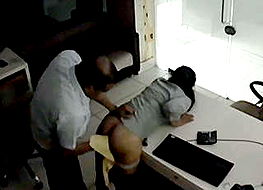 DESI OFFICE WORKER GOT FUCKED IN BOSS CABIN