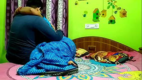Sex Master Hot Romantic Sex with Indian Bhabhi in Saree on X videos