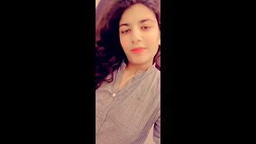 Beautiful Gf Showing