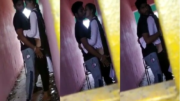 Khade khade chudai ka maja lete pakde gaye college lover