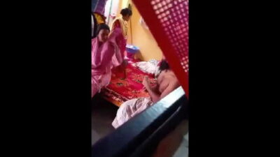 Jija Fucking her Sali But Suddenly Her Wife Came from Next Door