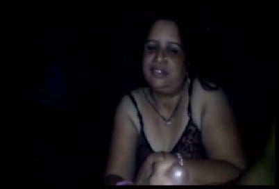 Idharu auntylu tho abbayi dabbu ichi sex