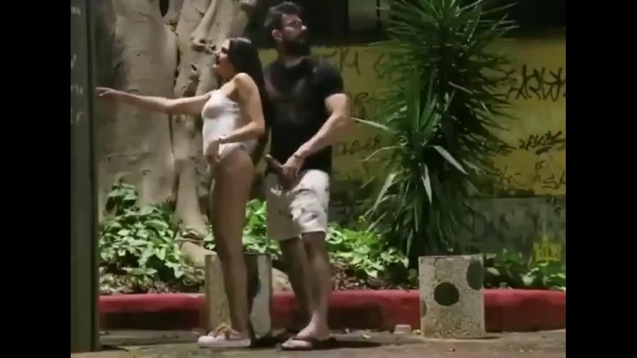 NRI Desi Couple Caught by Bystander Having Sex on the Streets