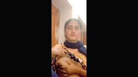 Beautiful Cute Gf Showing Videos