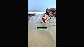 Desi sexy bhabi outdoor fucking