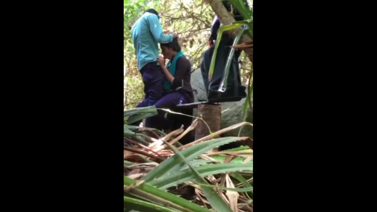 Lover capture in outdoor during gf giving blowjob