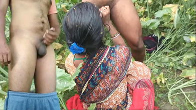 Malik Malkin ko jungal me lejake chod rahe the tab naukar madharchod chupke se video bana ke viral kar diya