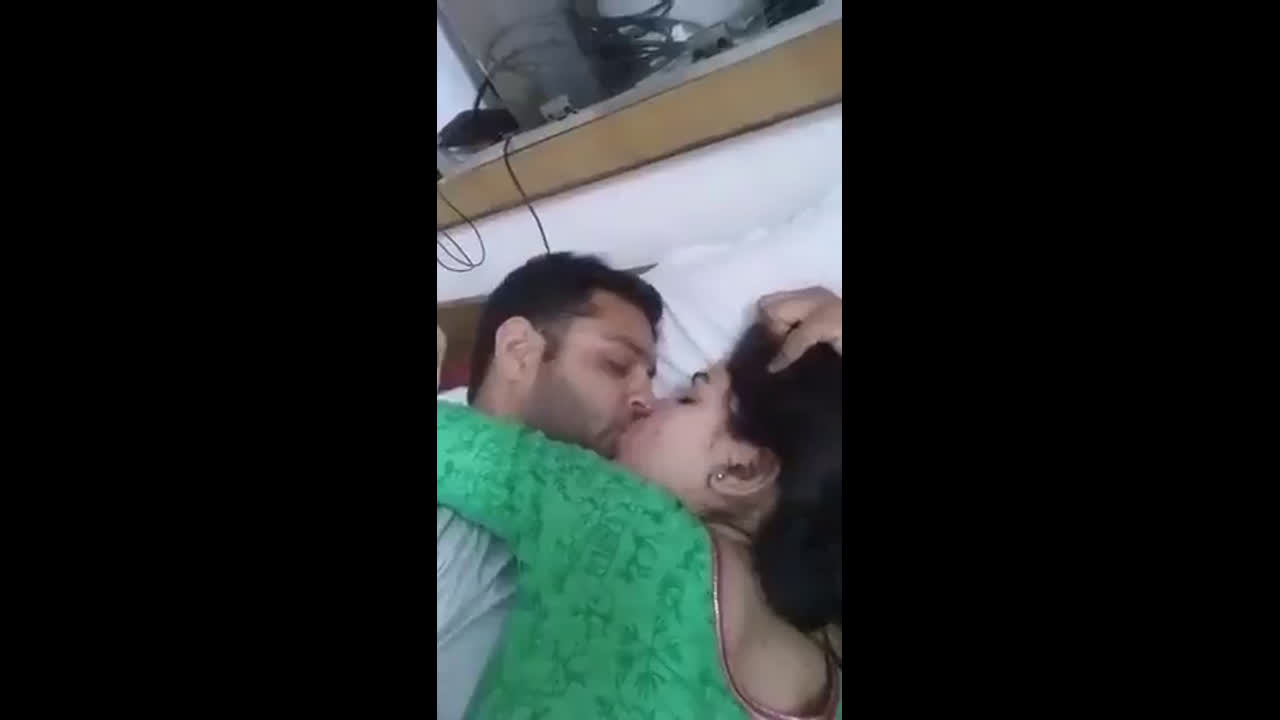 Desi Bhabi Romance in Lover