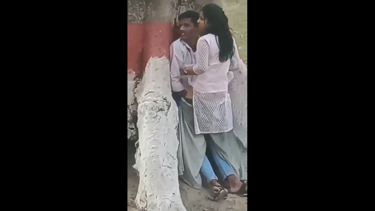 Viral Tamil College Lover Outdoor Romance Secretly Recorded