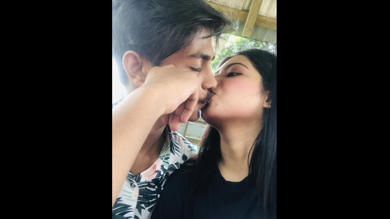 Sexy Bengali Gf Showing Update