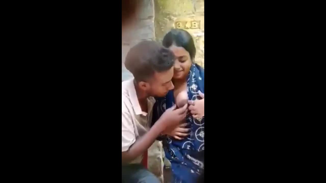 Beautiful Gf Boobs Sucking And Bj To Lover Outdoor