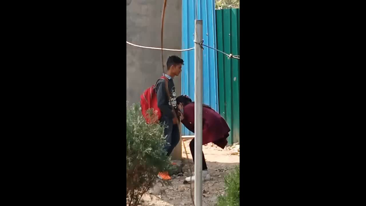 College Lovers Outdoor Quick Fucking Captured