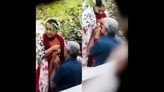 Desi Cheater Boudi Enjoyed By Old Man In Park